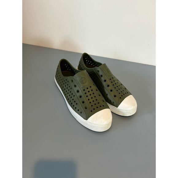 Seven7 womens slip on shoes size 42 green perforated - Picture 1 of 5